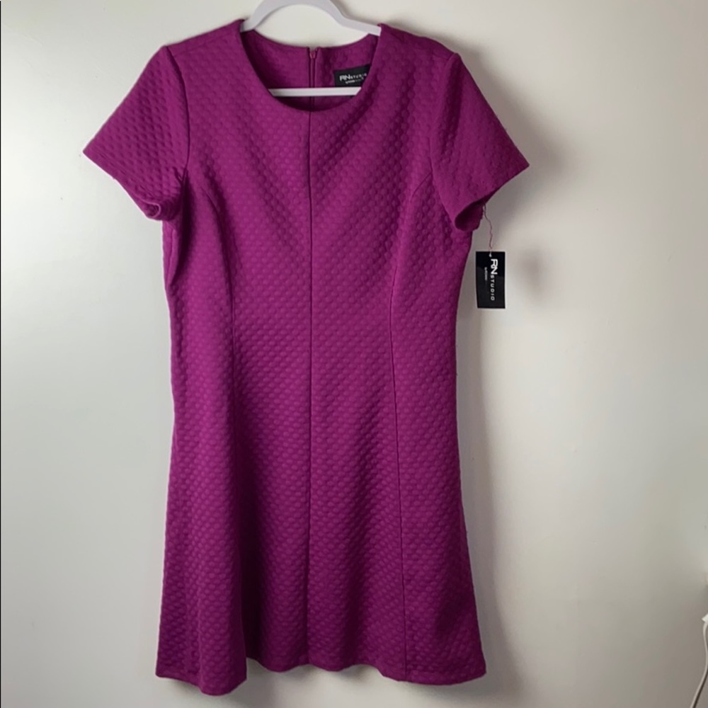 Berry pink polka dot pattern short sleeve shift Dress